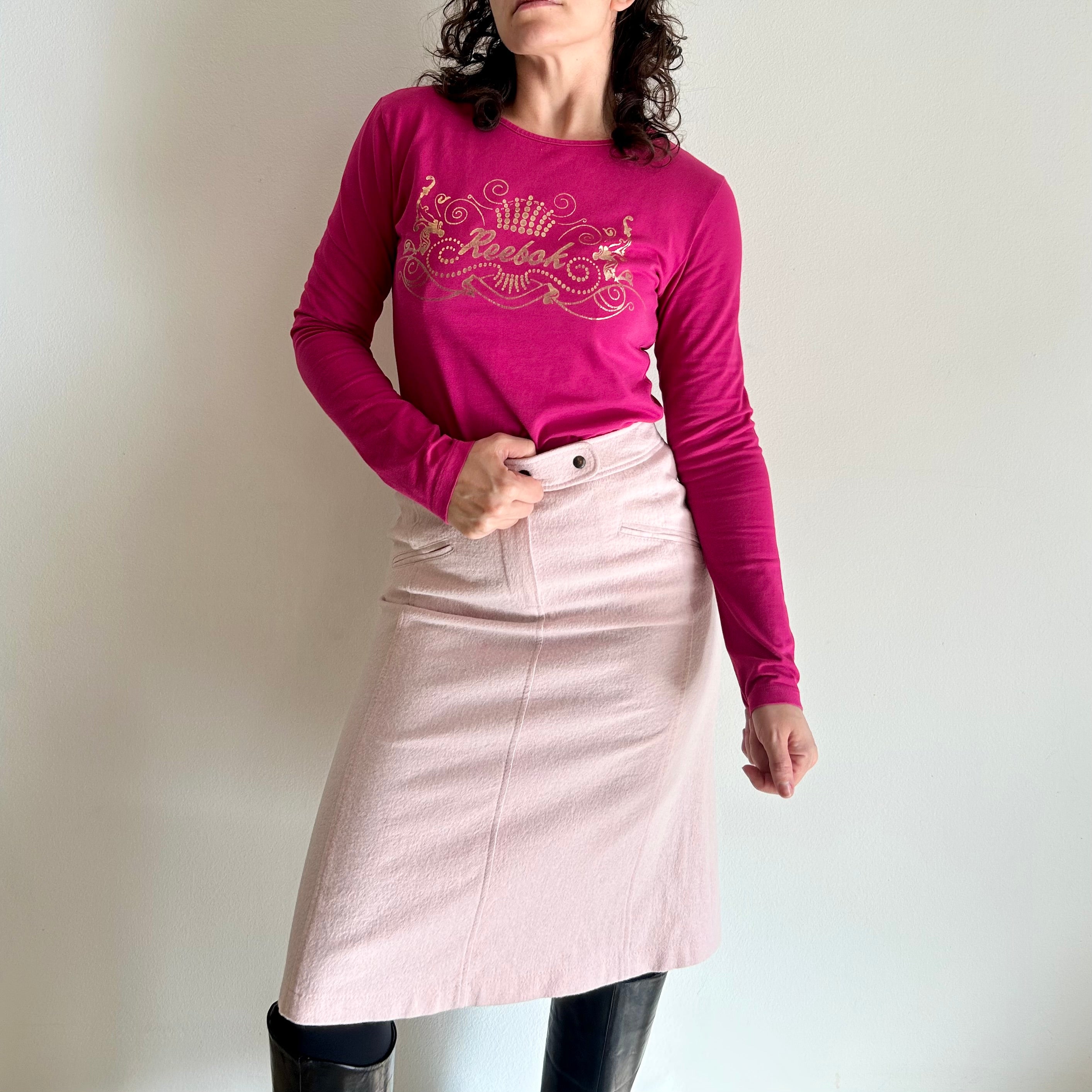 Early 2000s Y2K Reebok "Royal Crown" Long Sleeve – Magenta & Gold