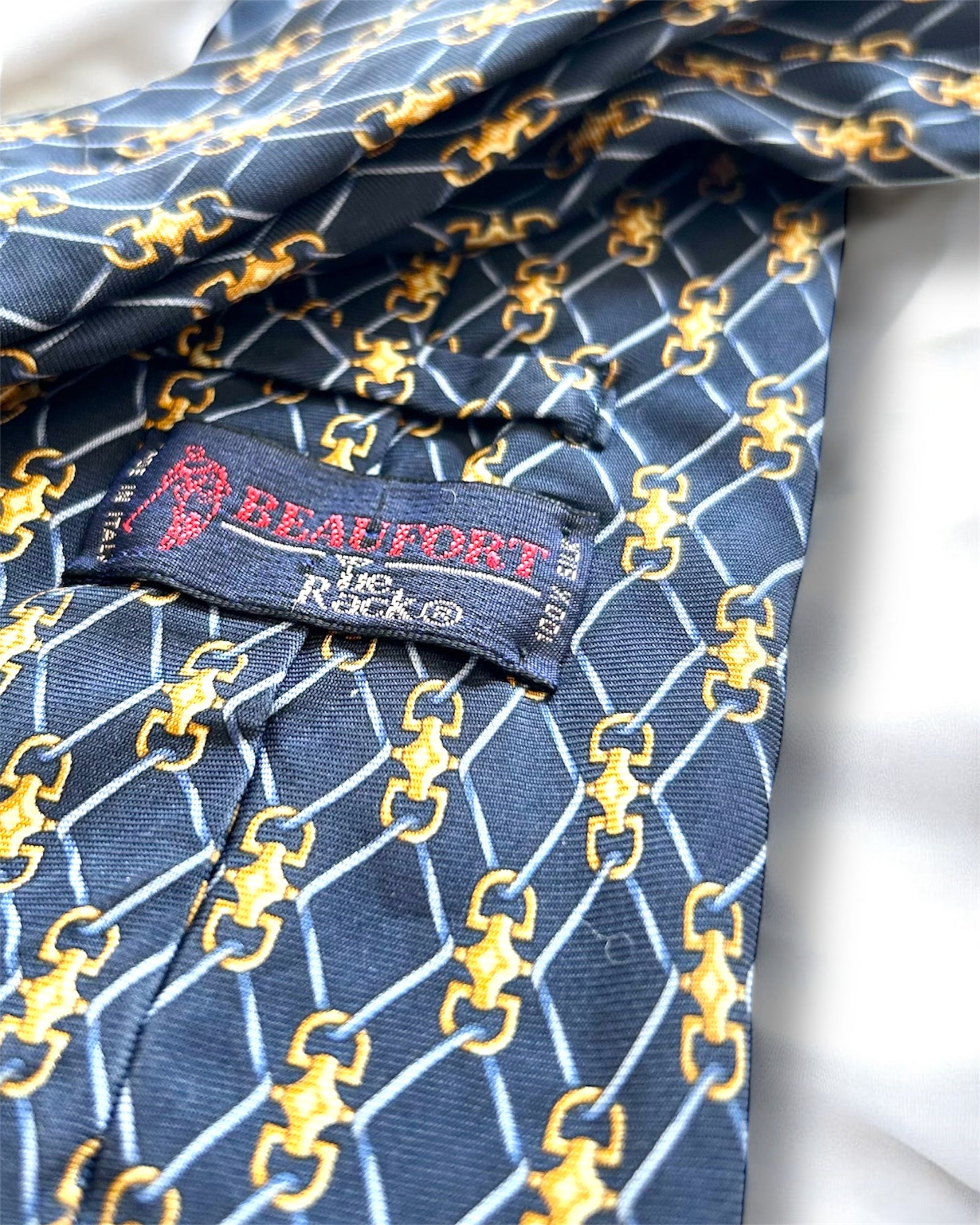 Vintage 1980s Beaufort for Tie Rack Silk Tie – Made in Italy – Navy Blue with Gold Chain Pattern