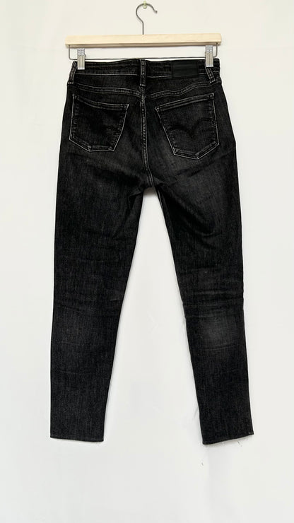 Levi’s Stretch Skinny 711 W25 L32