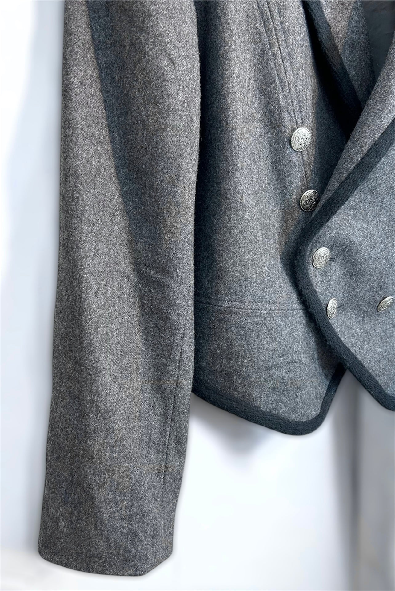 Vintage Wool Blazer – Structured Classic