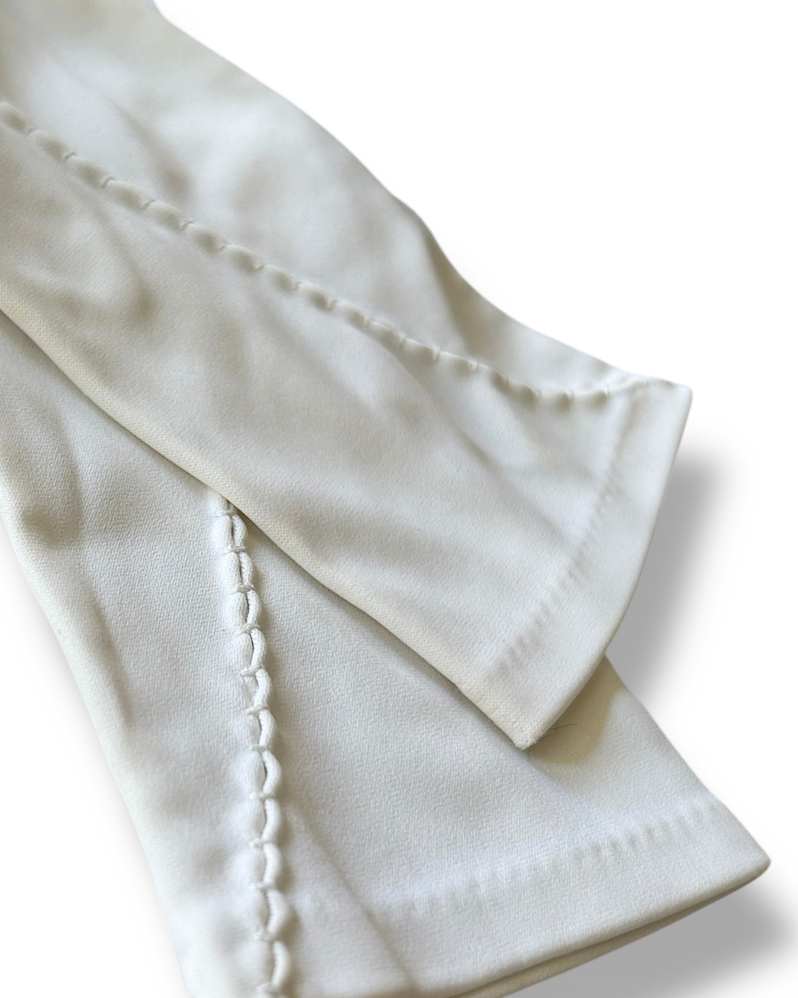 Vintage Off-White "Scalloped Stitch" Formal Gloves
