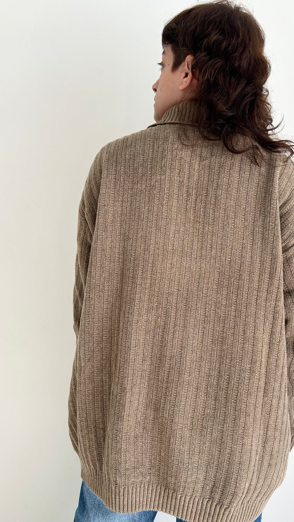 Vintage Brown Ribbed Knit Sweater – Polo Collar & Chest Zipper