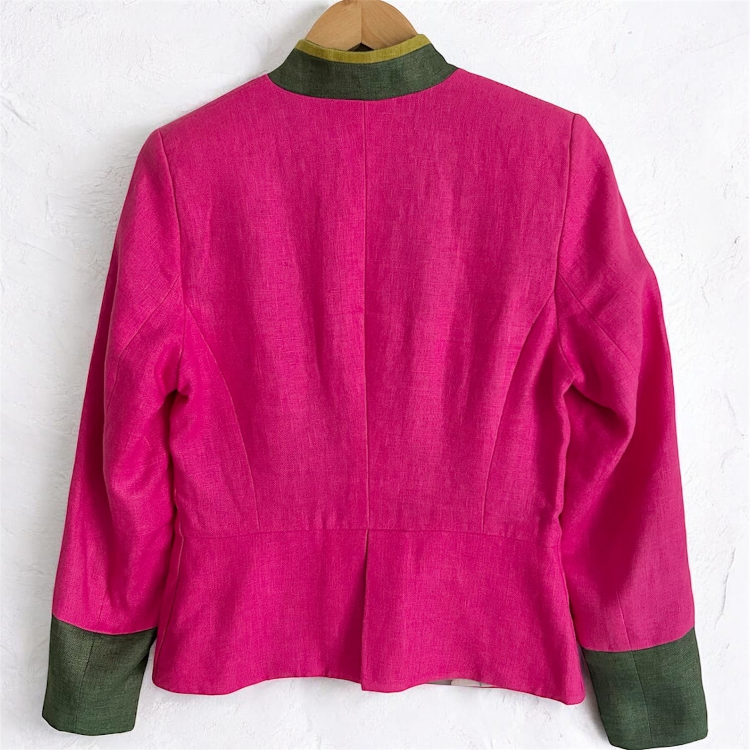 Heritage Trachten Statement Blazer – Fuchsia Linen & Olive Contrast