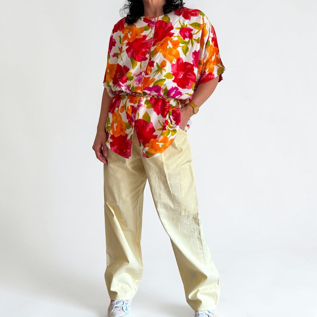 80s Multicolored Floral Short Sleeve Shirt • 100% Viscose • Plus Size