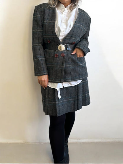 70’s Set Wool Pleated Skirt & Blazer ( Shoulder Pads)