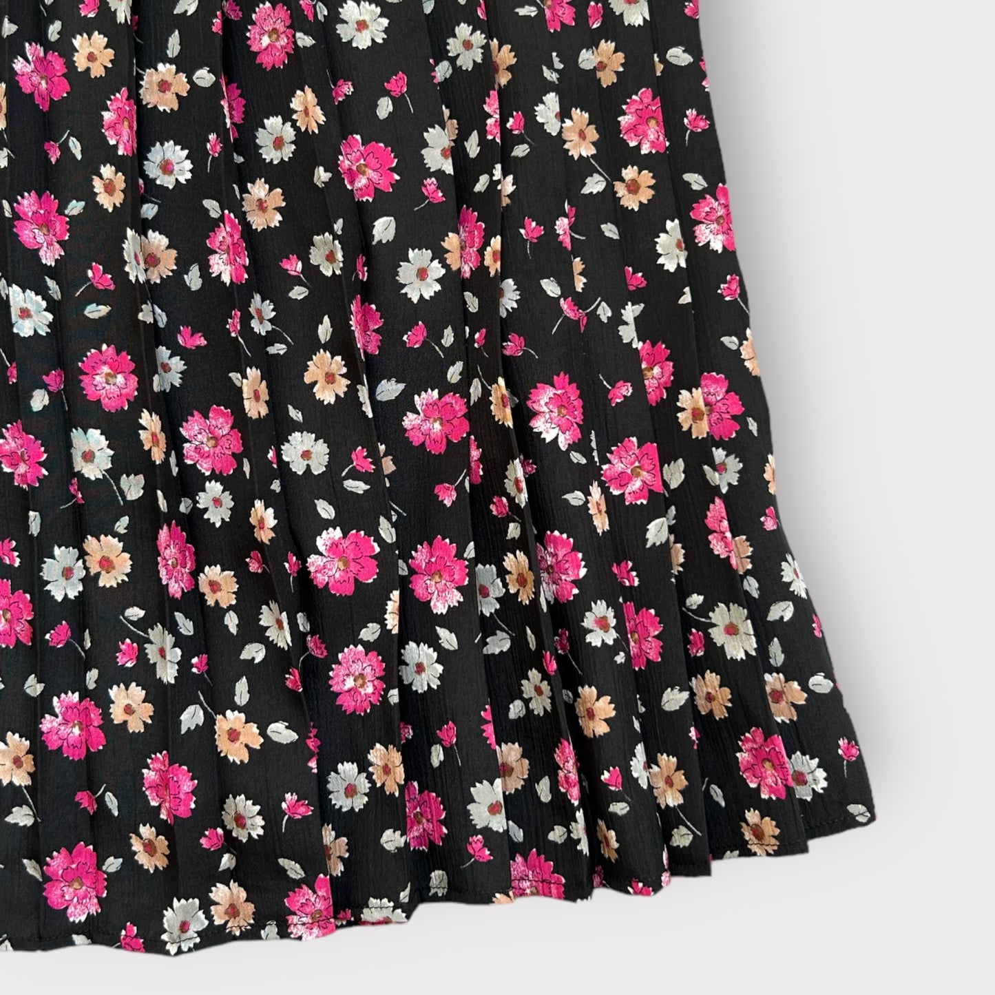 Vintage Floral Pleated Midi Skirt