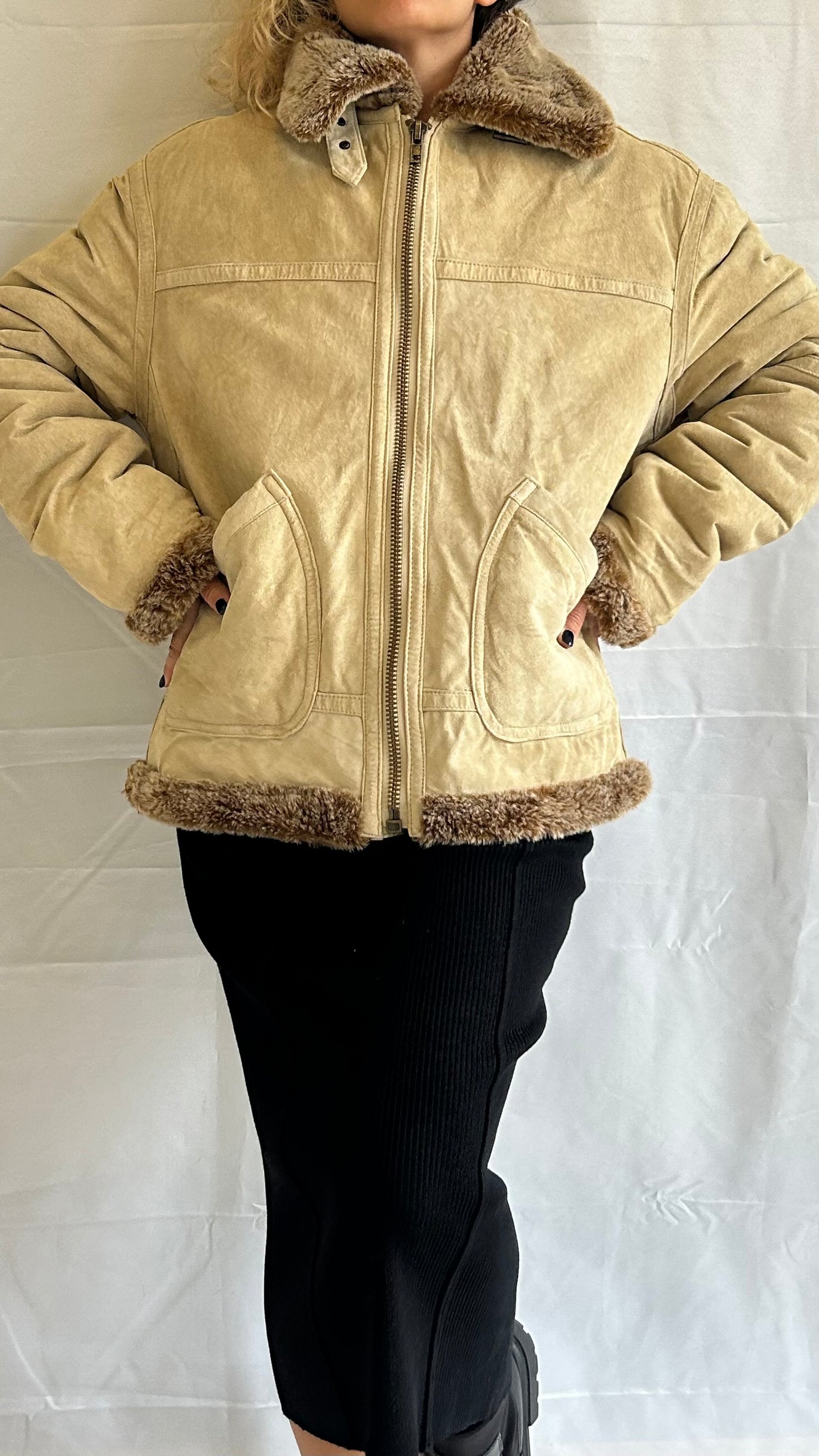 Vintage Jacket 100% Leather & Faux Fur