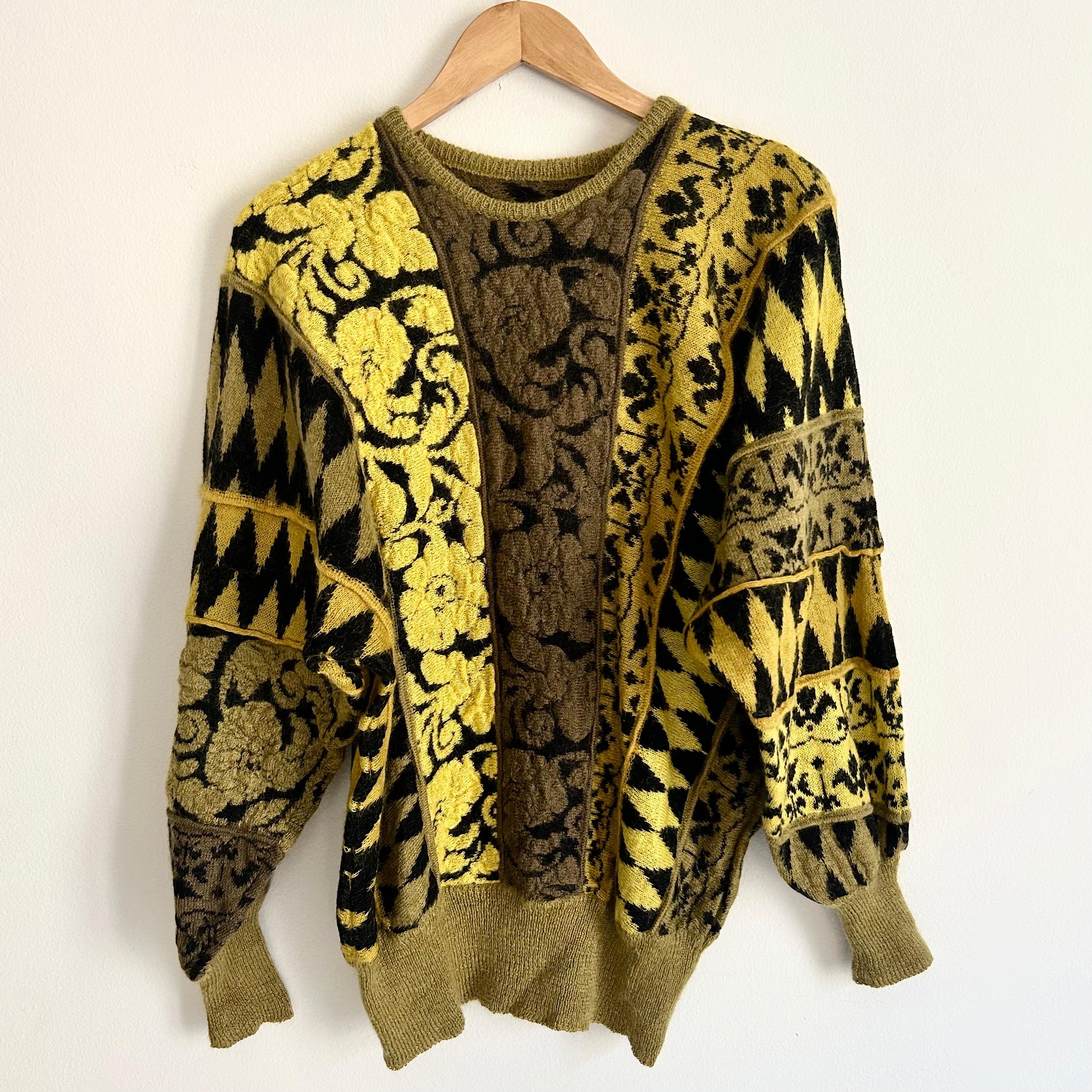Oversized Baroque Pattern Knit