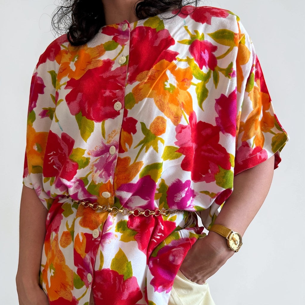 80s Multicolored Floral Short Sleeve Shirt • 100% Viscose • Plus Size