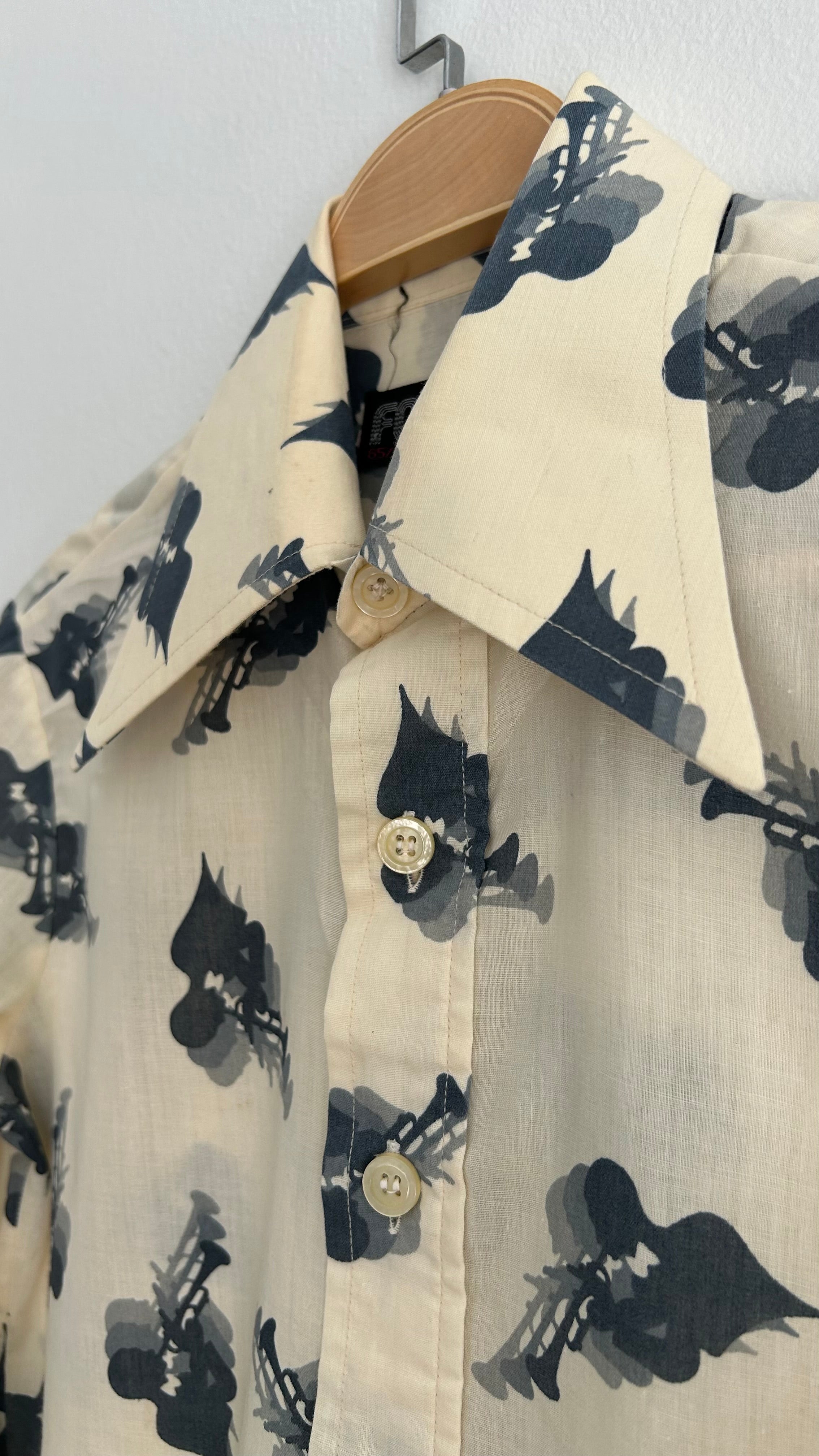 Vintage Musical Print Shirt – 70s