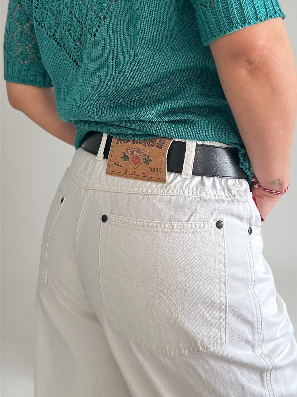 Vintage 90s High-Waisted Cream Mom Jeans