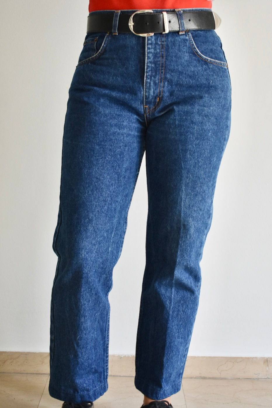 Vintage High-Waisted Jeans – 100% Cotton – Size 29