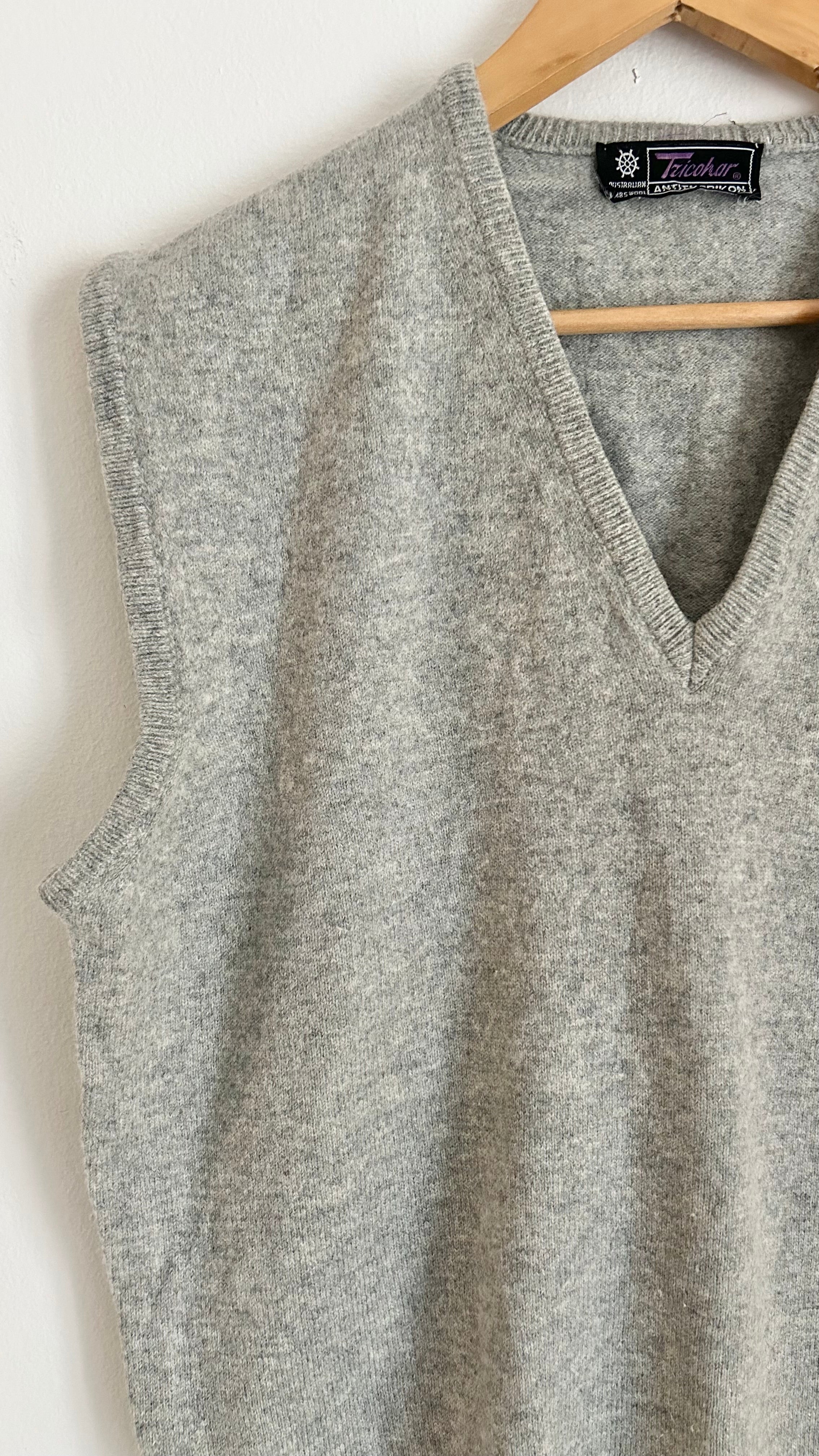 Vintage Gray V-Neck Vest – 100% Australian Lambswool (Size 54)