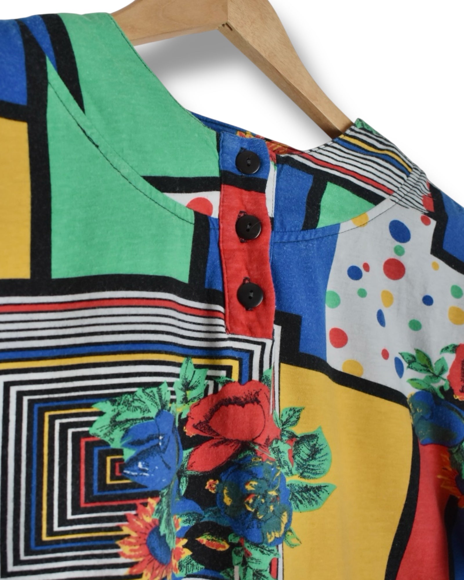 Vintage T-Shirt – Color Block & Pattern Mix with Shoulder Pads