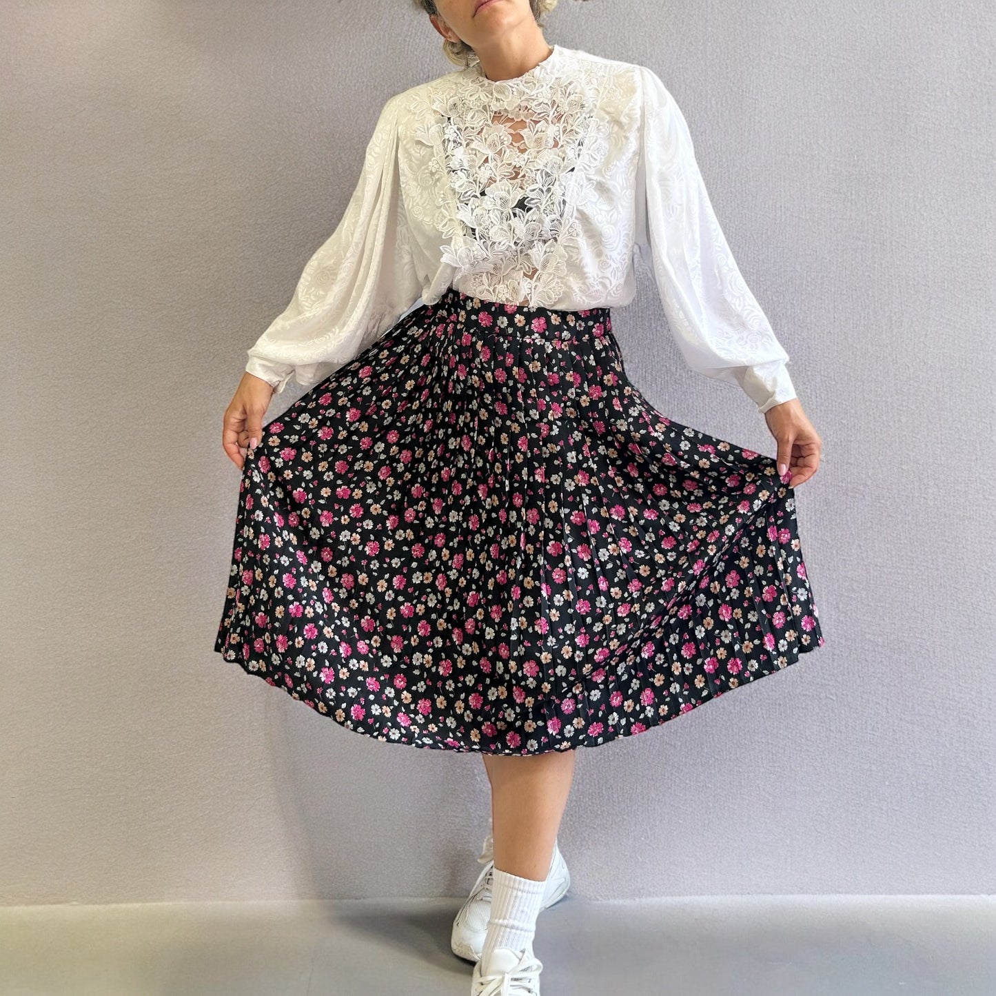 Vintage Floral Pleated Midi Skirt