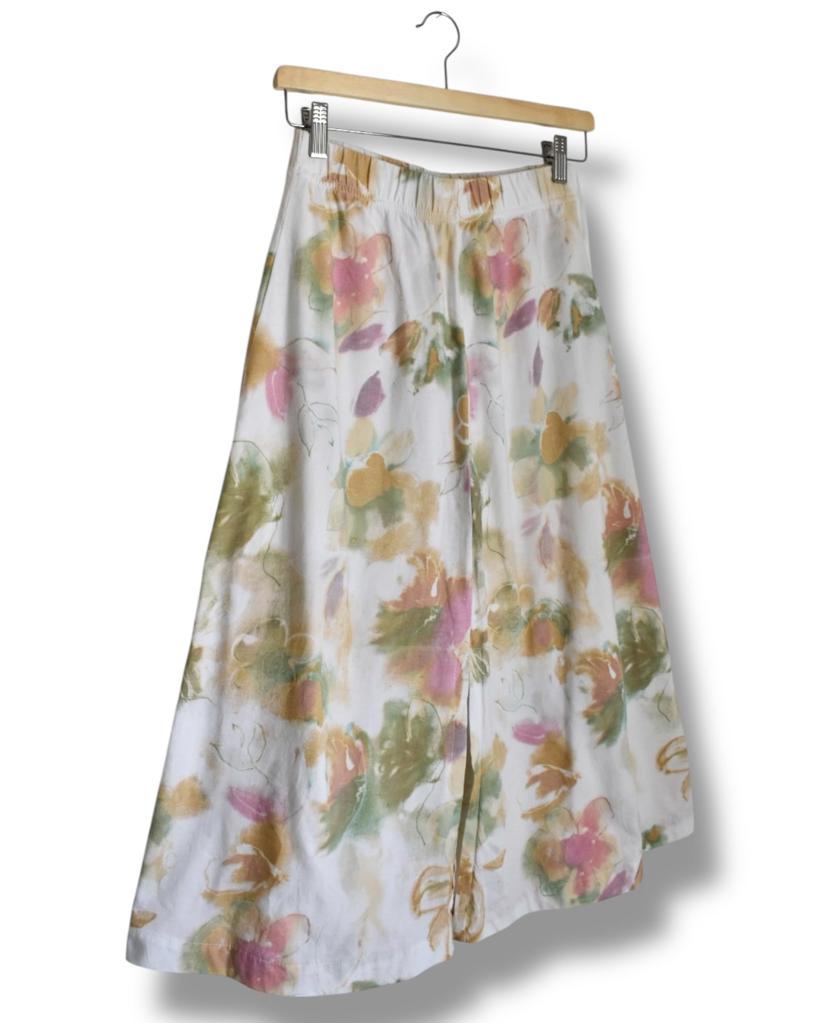 Vintage Colours of the World Midi Skirt – White with Watercolor Floral Print