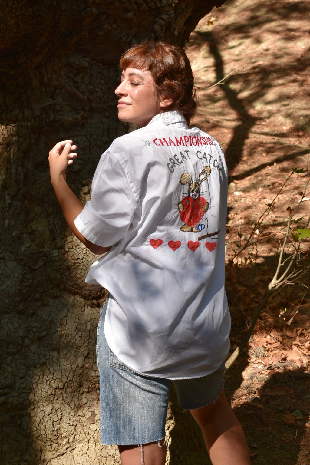 Vintage Embroidered Shirt “Great Catch” – Rare 90s Piece