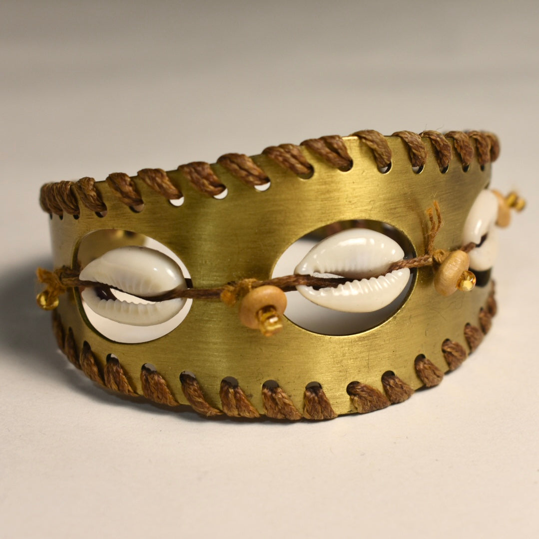 Vintage Goldtone and Shell Bracelet