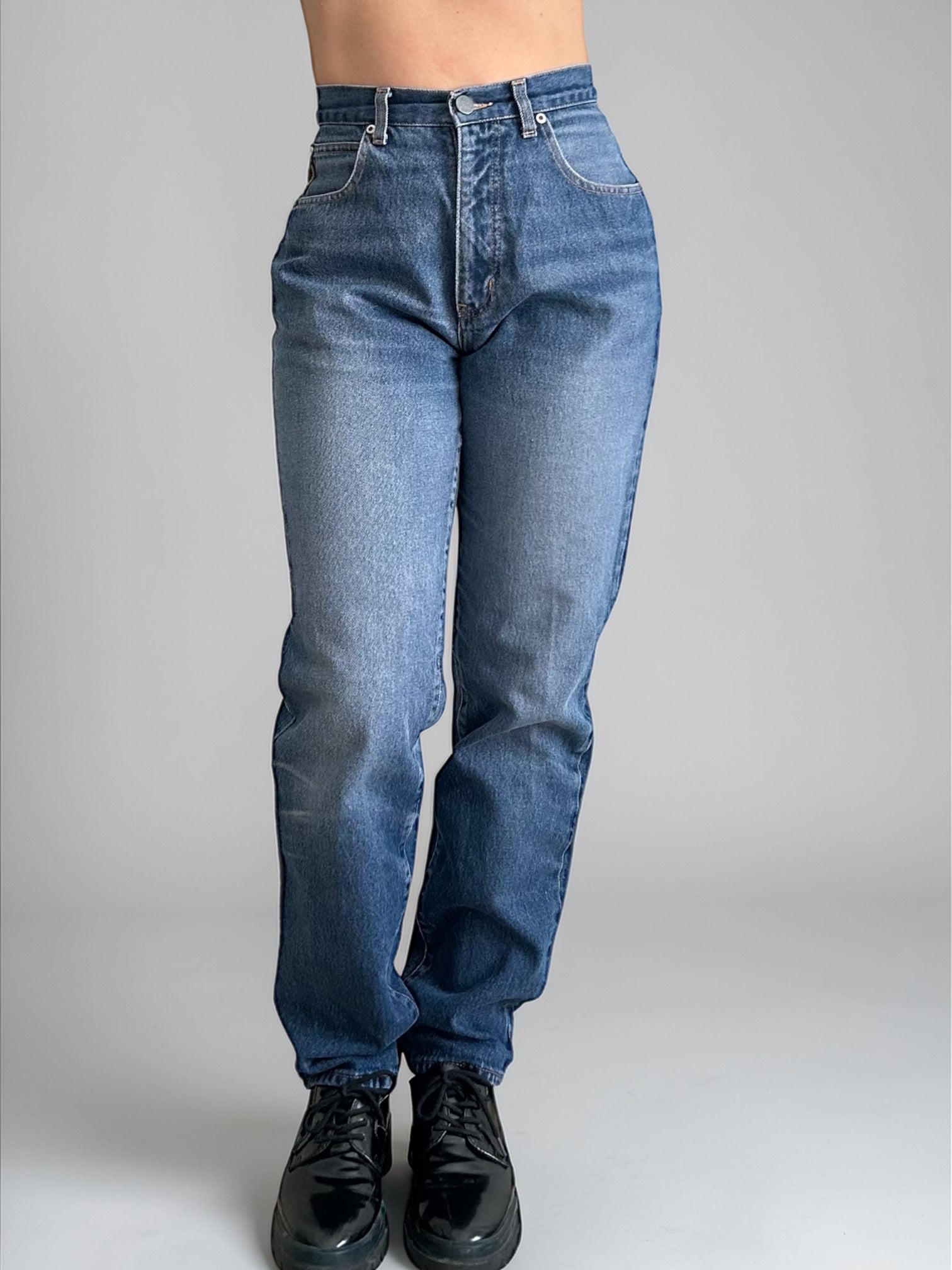 Vintage Armani Jeans High-Waisted Denim • Perfect fit