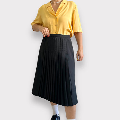 70’s Black Pleated Skirt