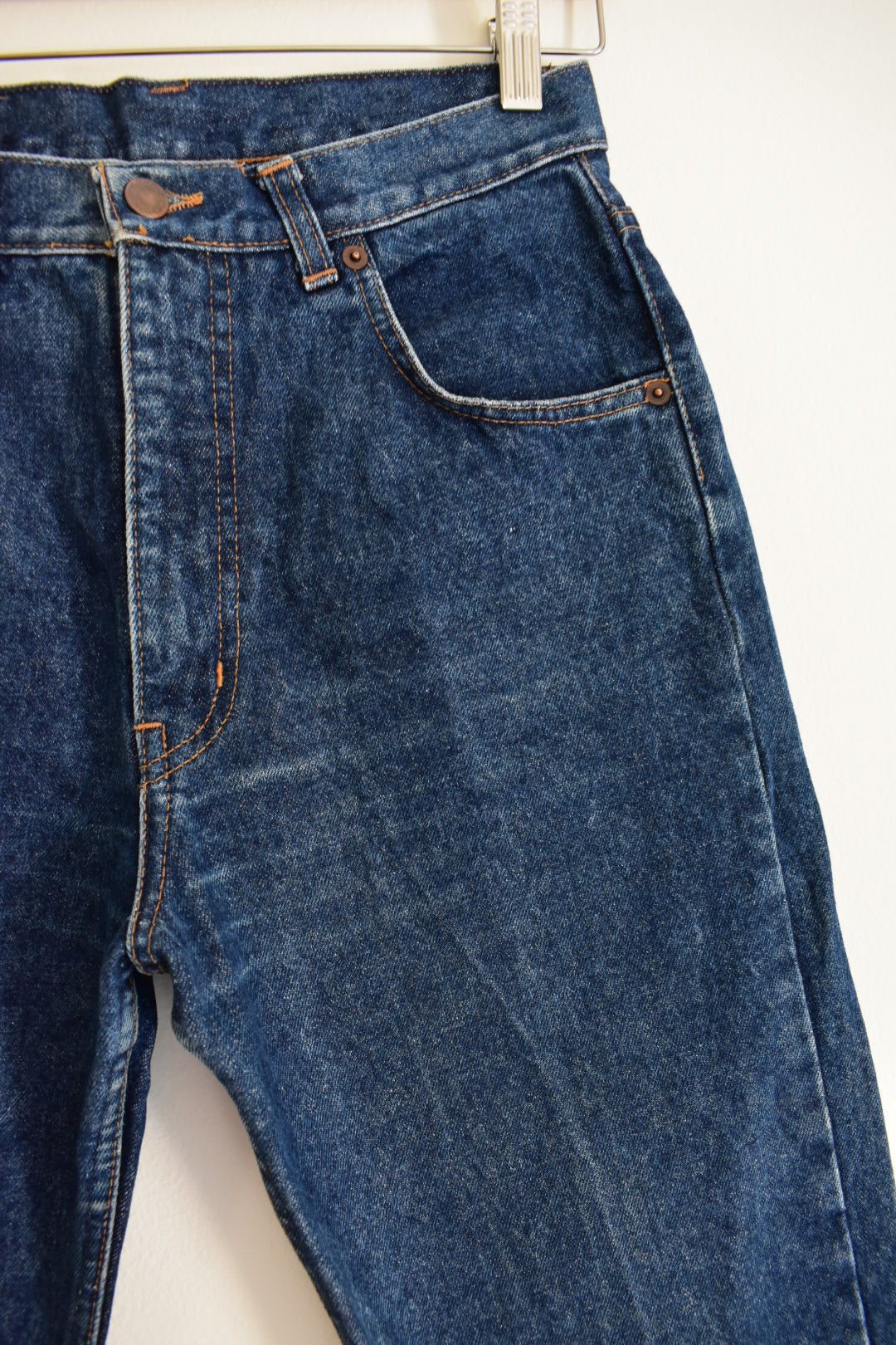 Vintage High-Waisted Jeans – 100% Cotton – Size 29