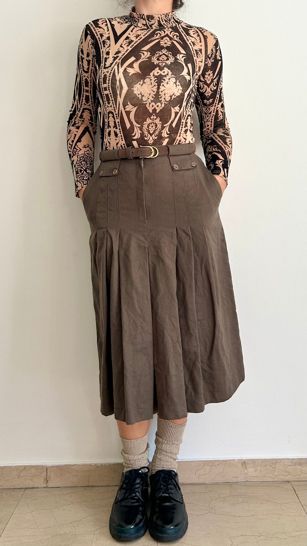 Vintage Wool Midi Skirt – Dark Brown Pleated with Belt (S–M)