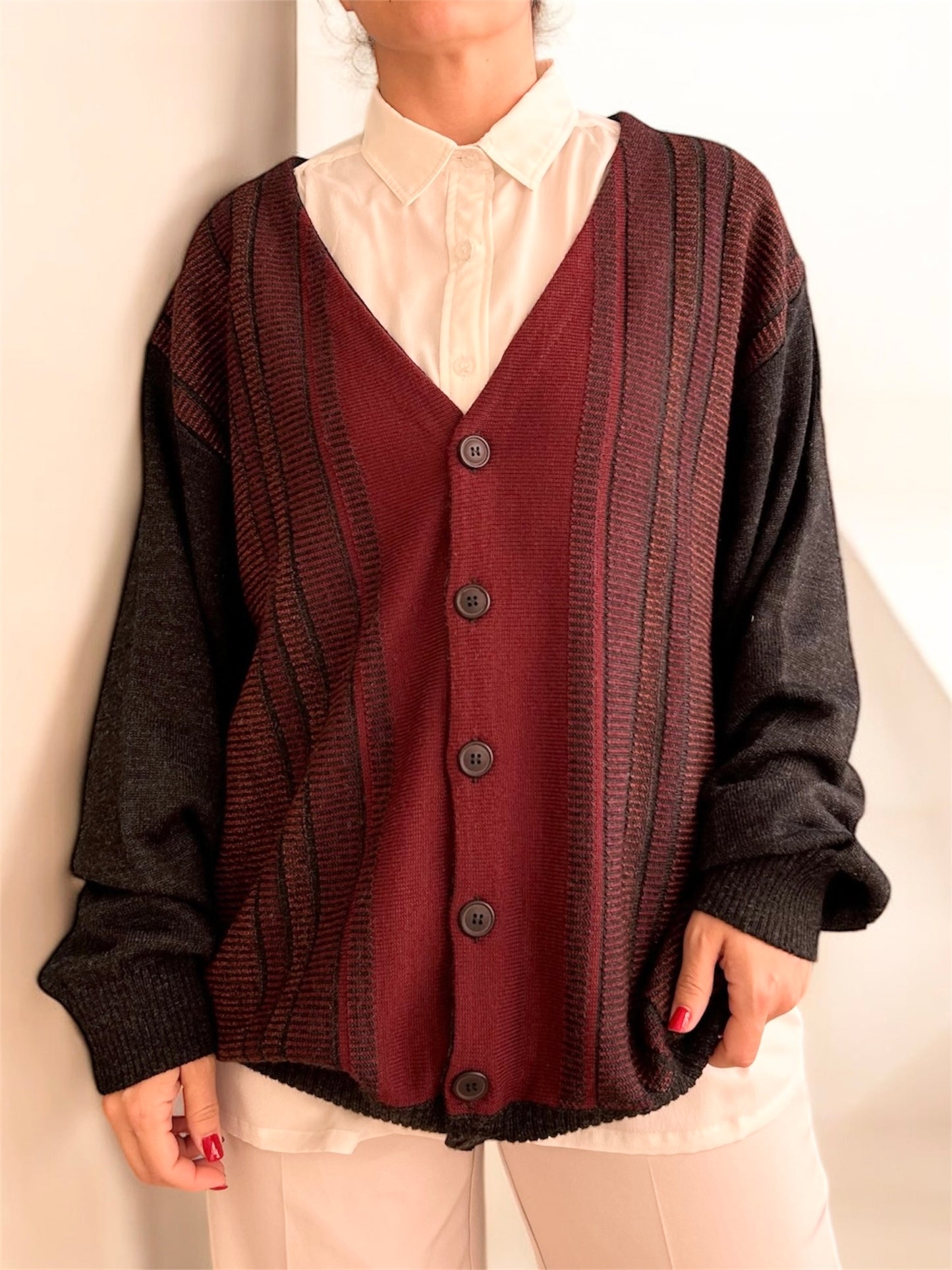 Vintage Dark Grey / Bordeaux Cardigan