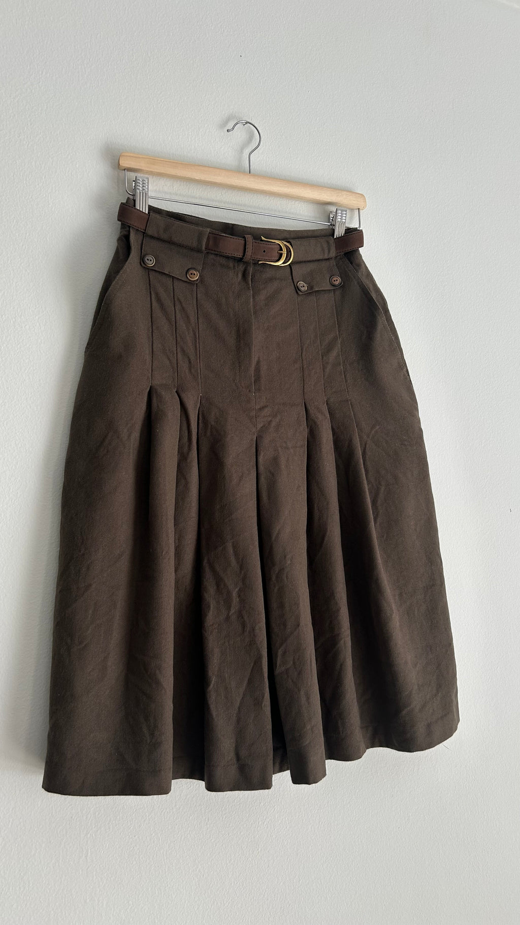 Vintage Wool Midi Skirt – Dark Brown Pleated with Belt (S–M)