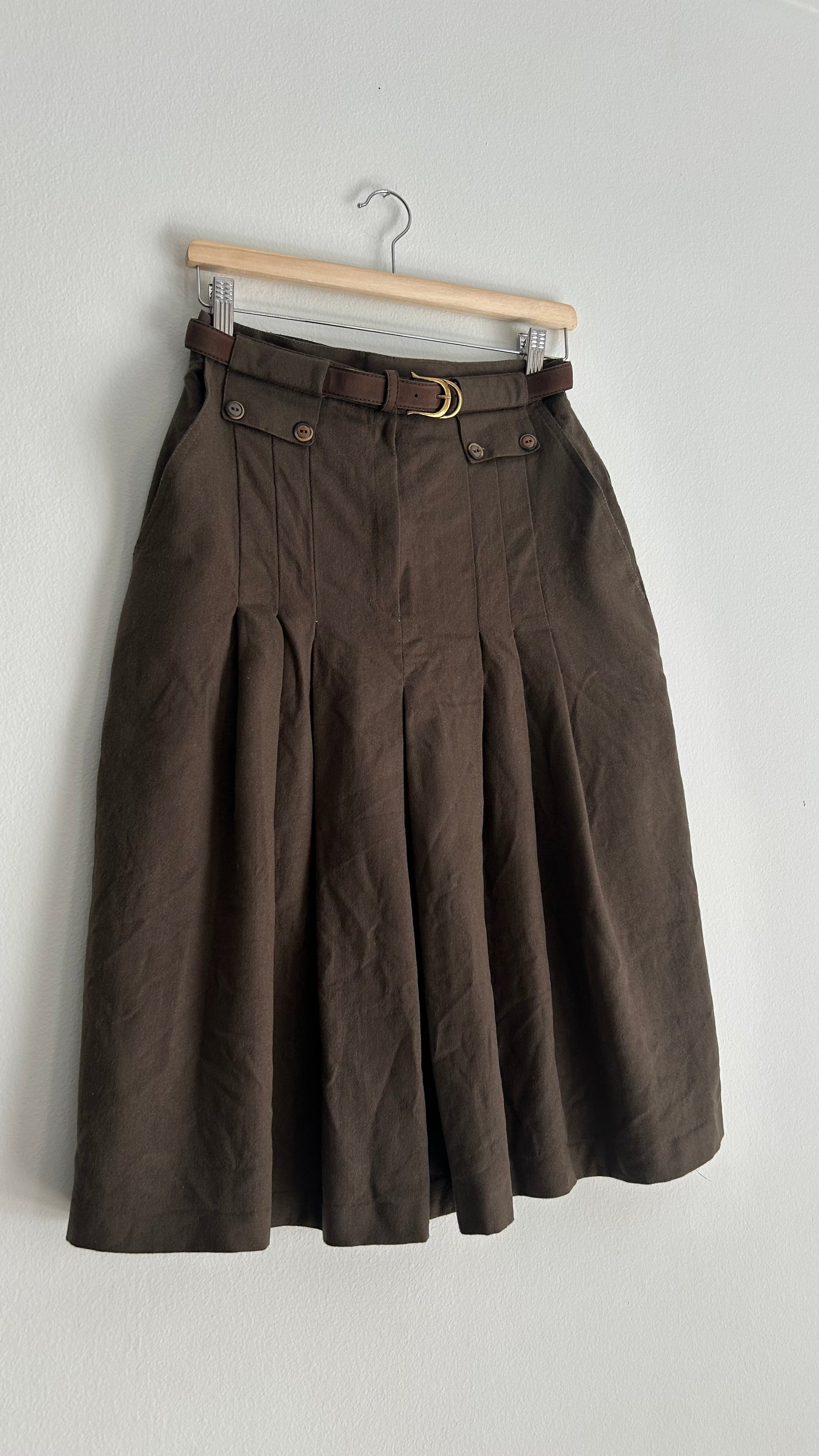 Vintage Wool Midi Skirt – Dark Brown Pleated with Belt (S–M)