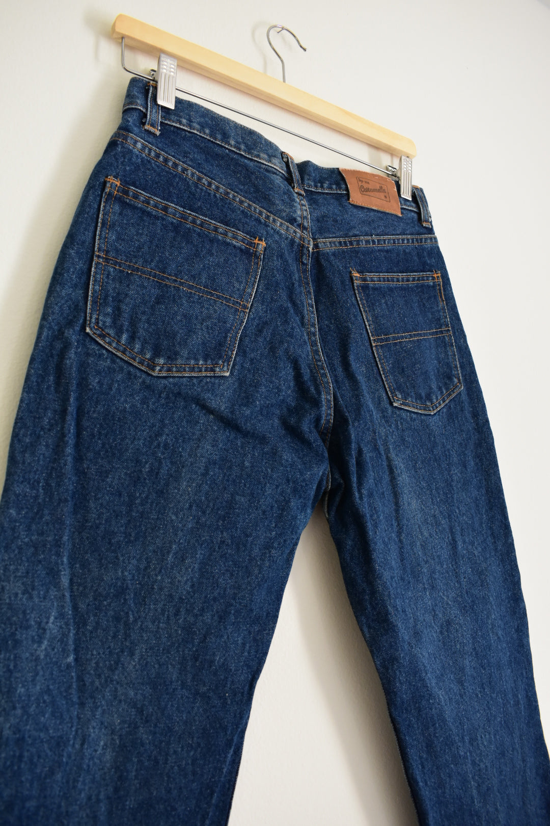 Vintage High-Waisted Jeans – 100% Cotton – Size 29