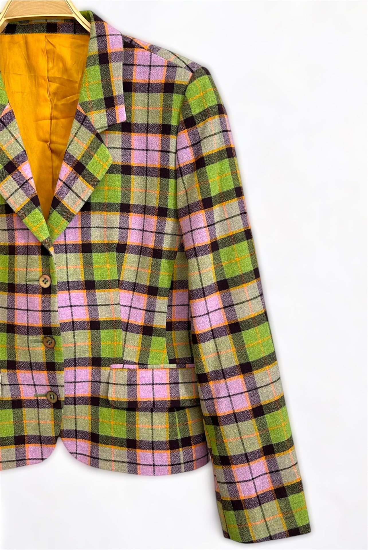 Vintage Plaid Blazer – Color Statement