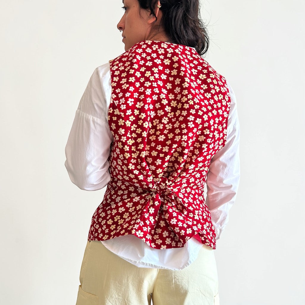 90s Ditsy Floral Print Vest • Red & Cream Button-Down Waistcoat