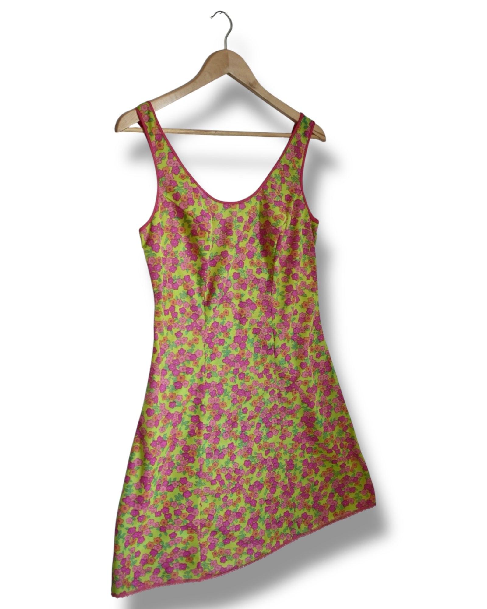 Vintage 70s Nightdresses – Geometric Prints & Vertical Stripes