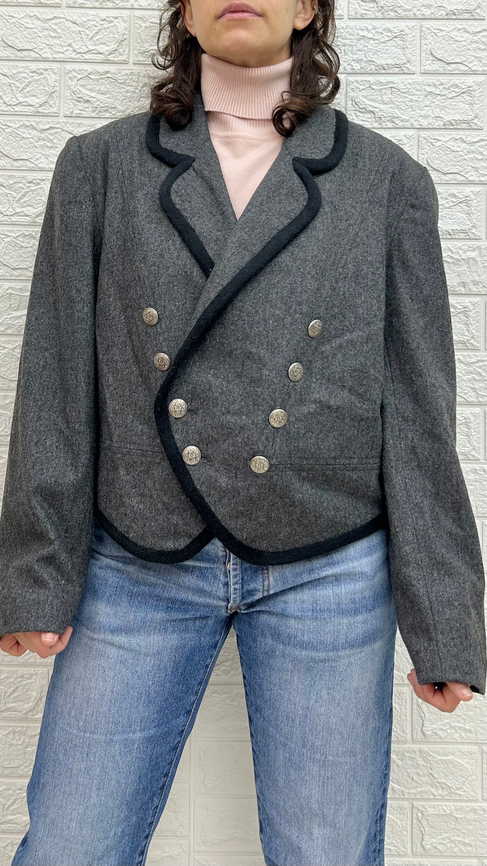 Vintage Wool Blazer – Structured Classic