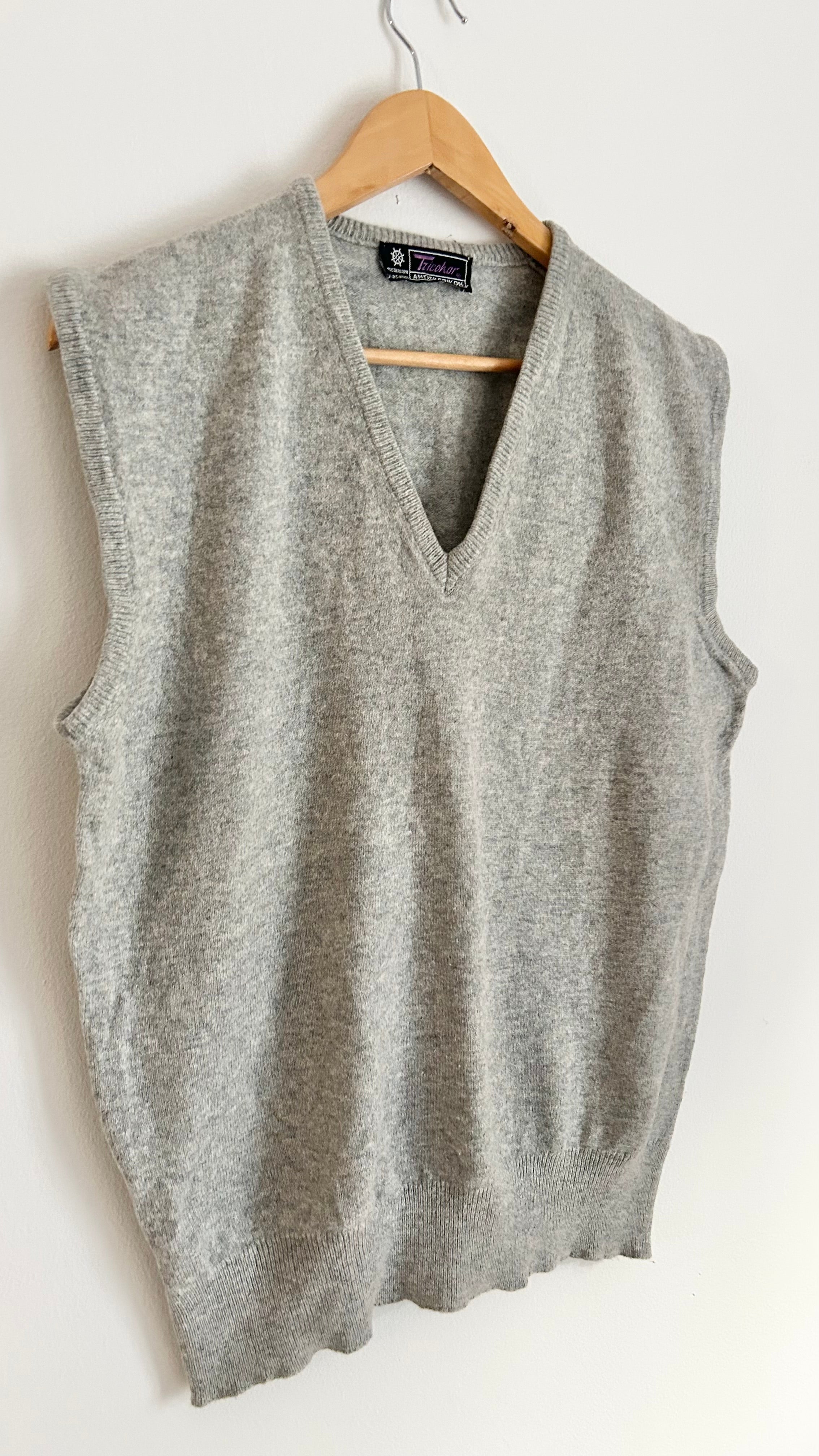 Vintage Gray V-Neck Vest – 100% Australian Lambswool (Size 54)