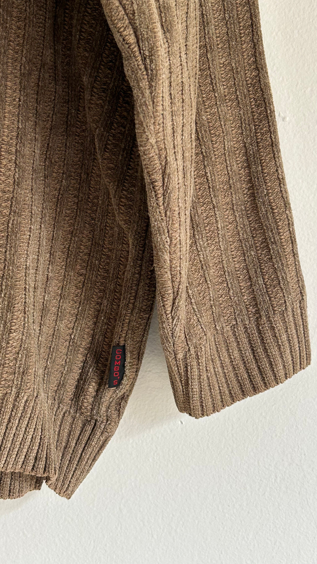 Vintage Brown Ribbed Knit Sweater – Polo Collar & Chest Zipper