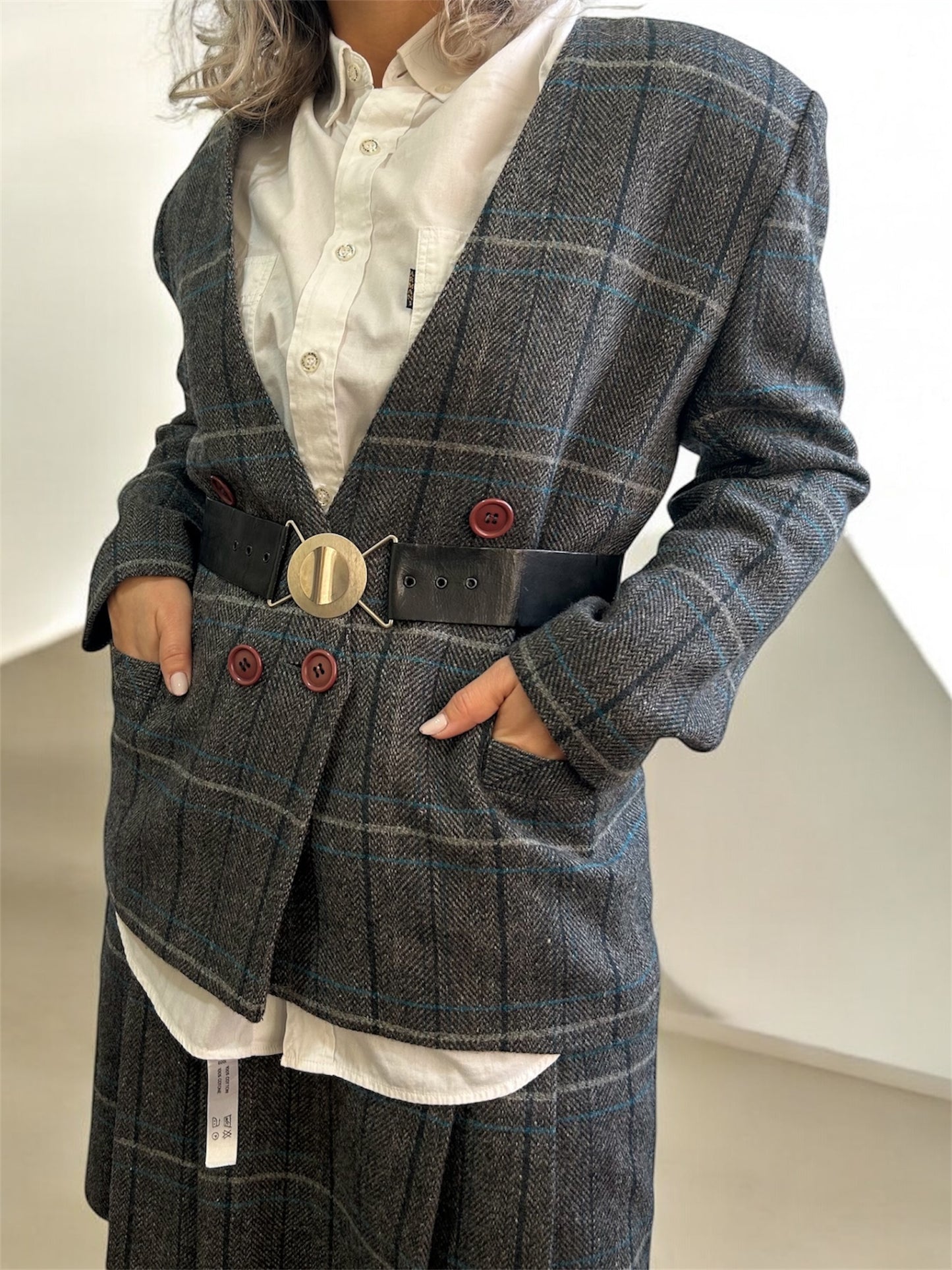 70’s Set Wool Pleated Skirt & Blazer ( Shoulder Pads)