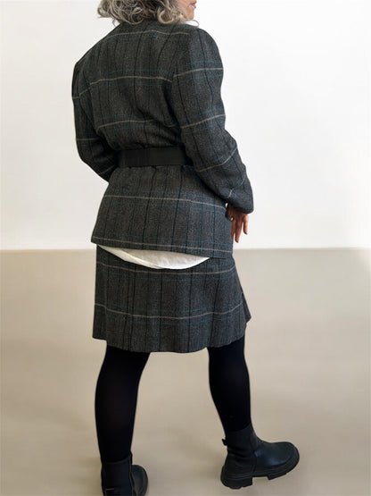 70’s Set Wool Pleated Skirt & Blazer ( Shoulder Pads)