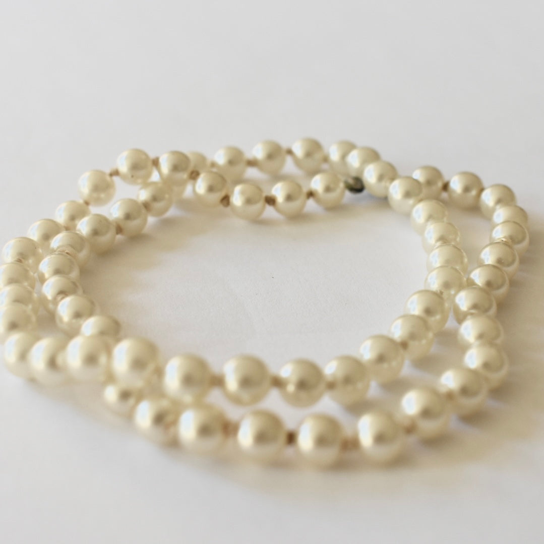 Vintage Pearl Necklace (Cream)