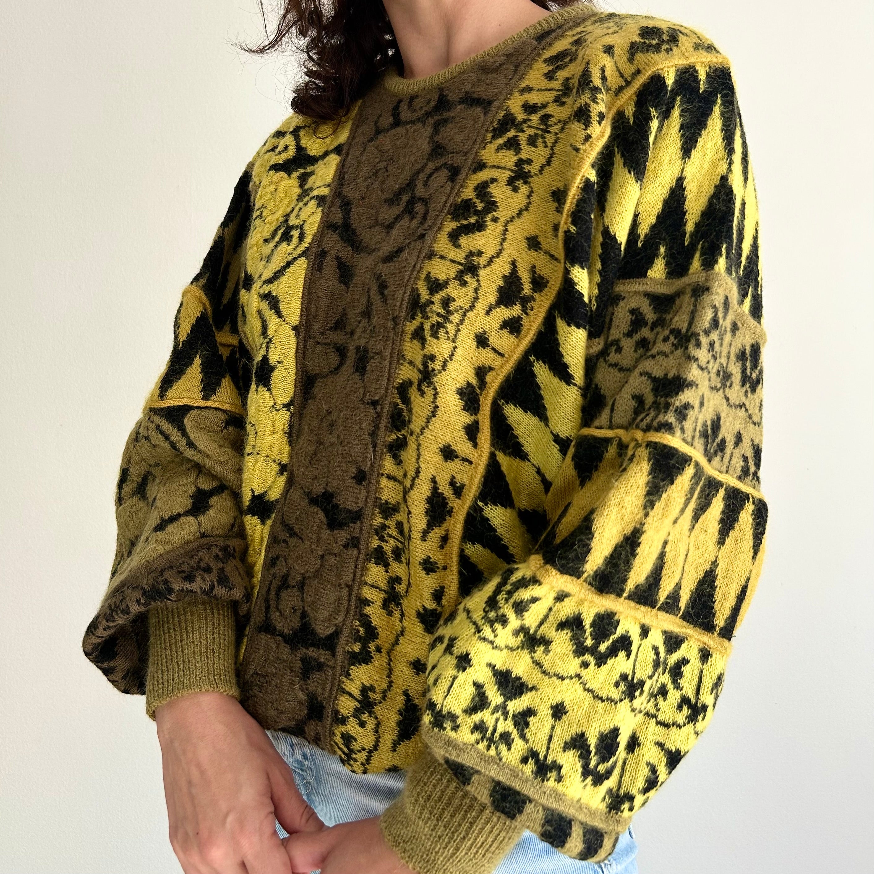 Oversized Baroque Pattern Knit