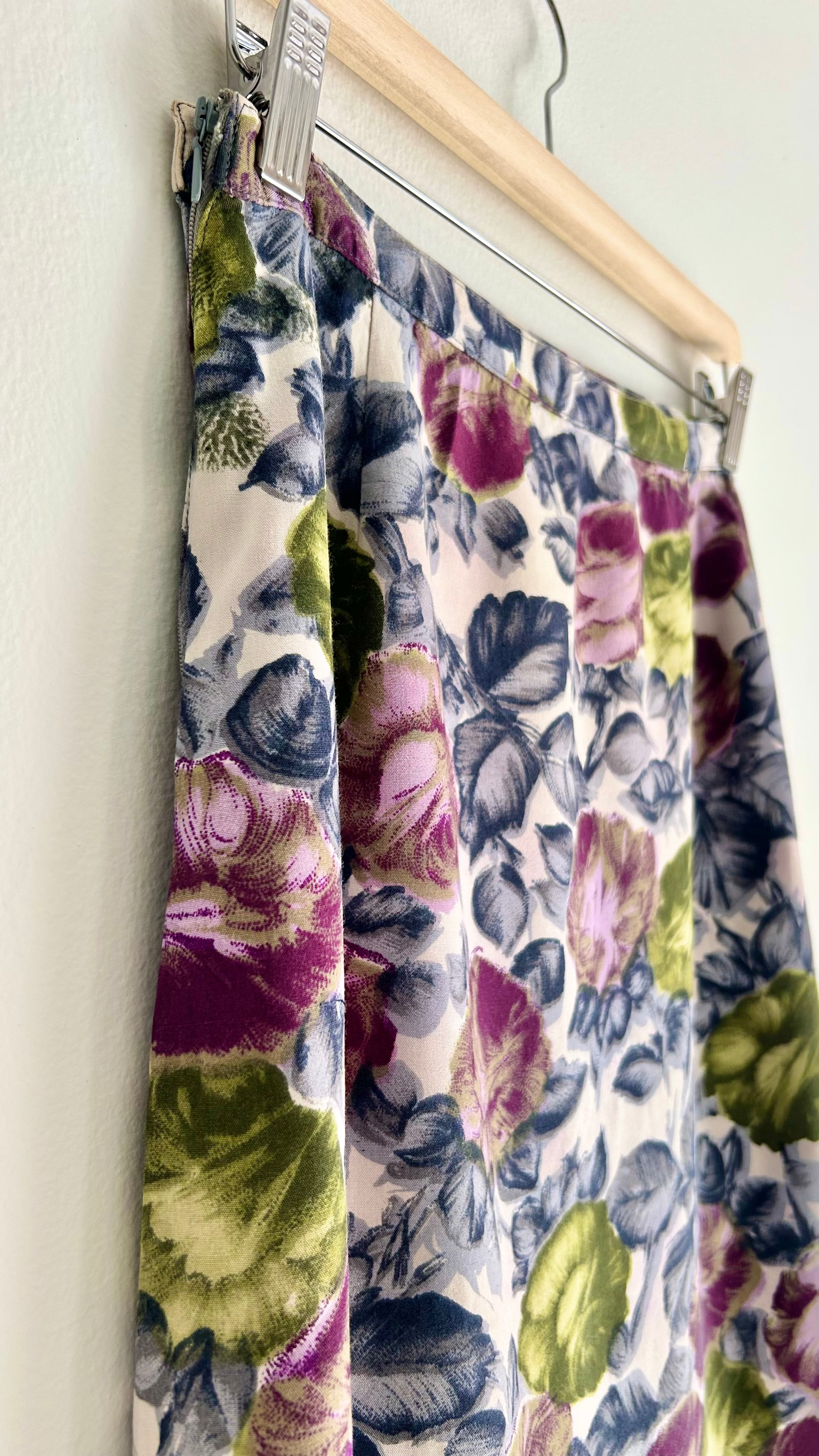 Vintage Floral Cotton Skirt (M–L)