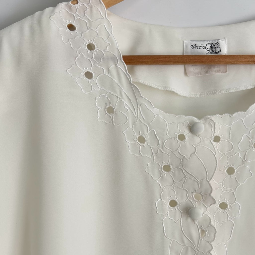 Vintage Romantic Off-White Blouse • Floral Broderie Anglaise