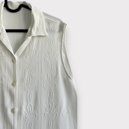 Vintage Embroidered Sleeveless Shirt