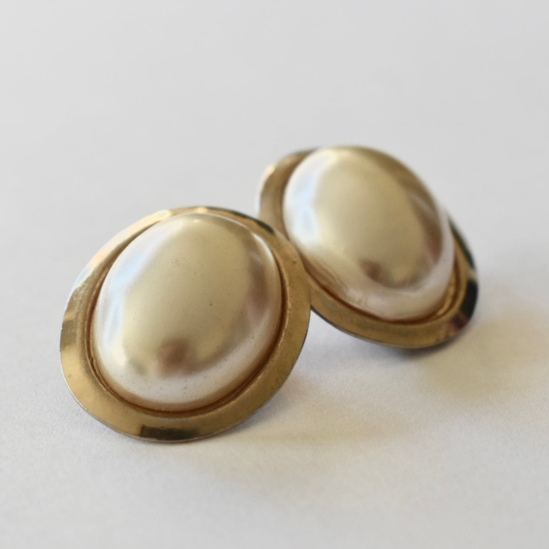 Vintage White Pearl Clip Earrings