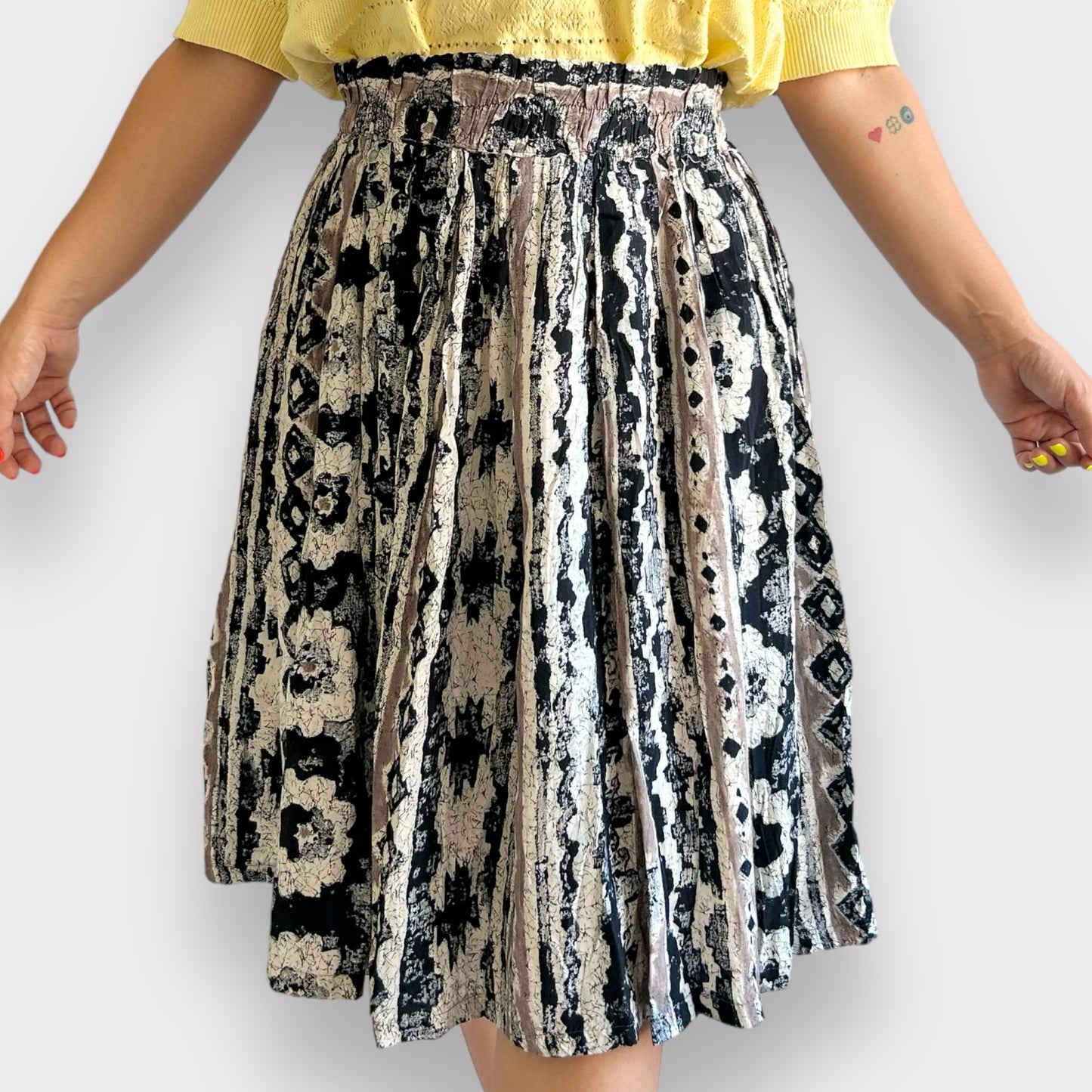 Vintage Patterned Midi Skirt