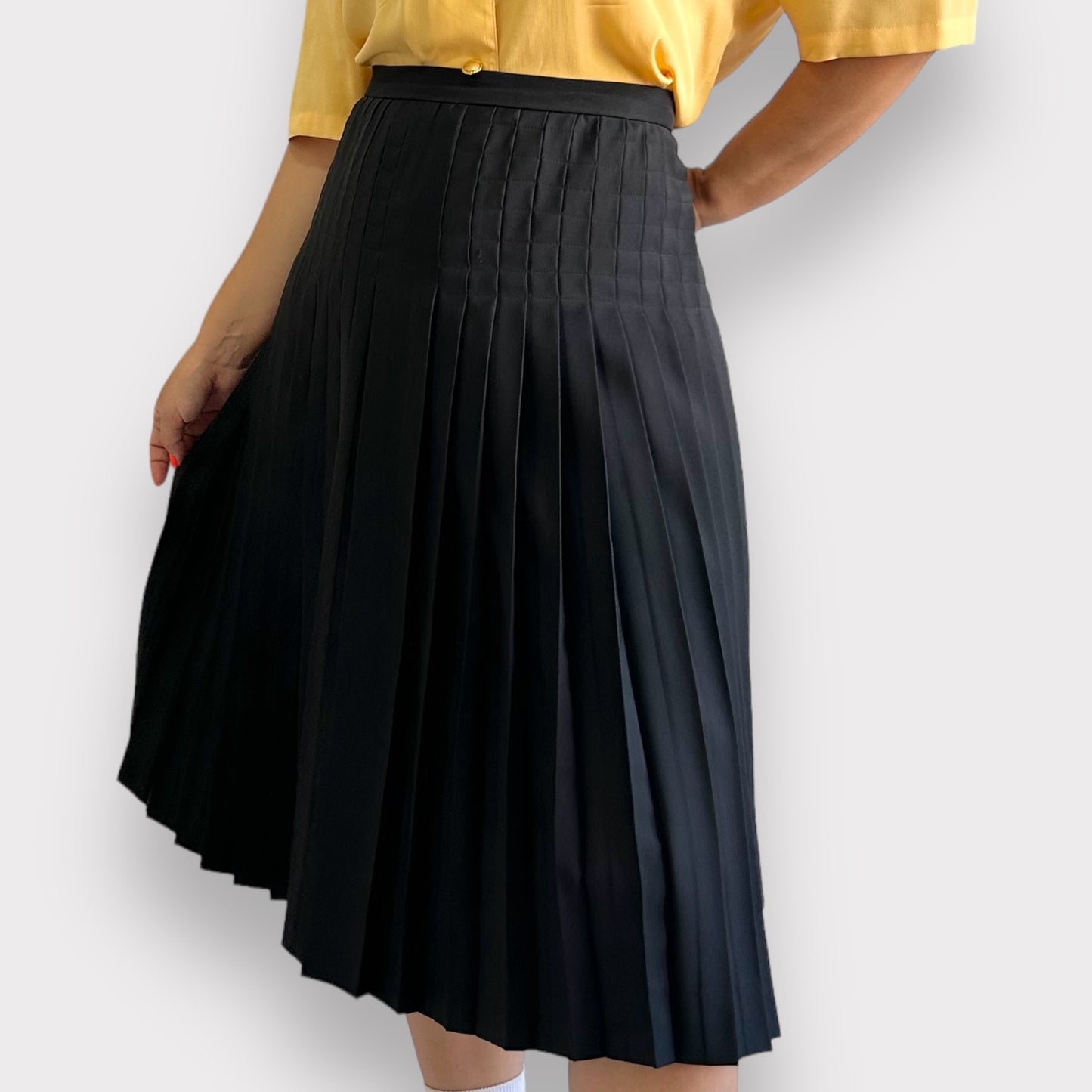 70’s Black Pleated Skirt