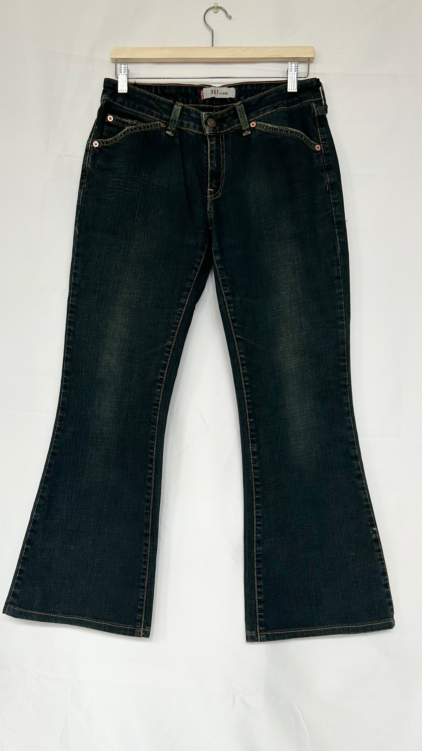 Levi’s Flare 551 W32 L32