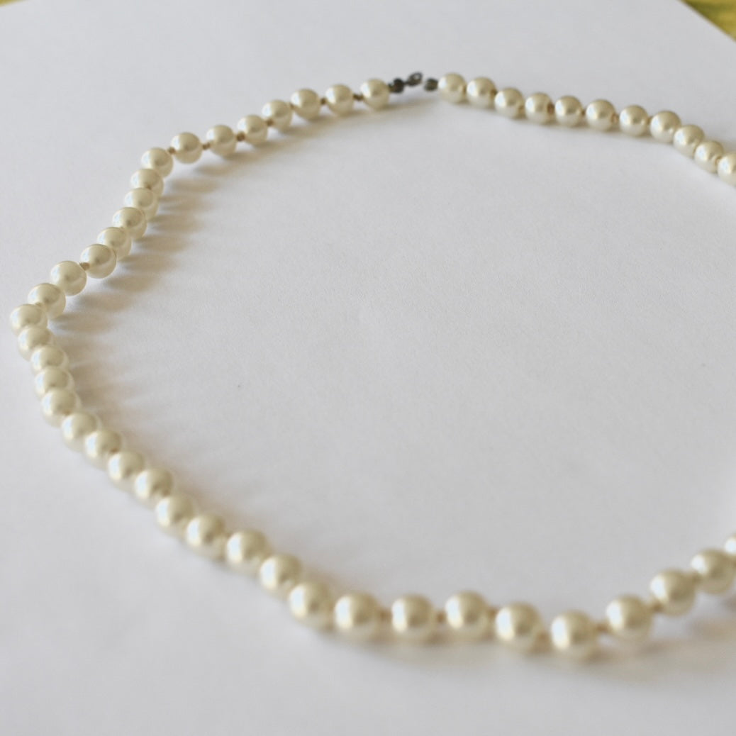 Vintage Pearl Necklace (Cream)