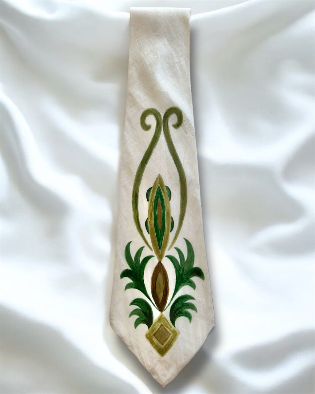 Hand painted Cream Silk Vintage Tie