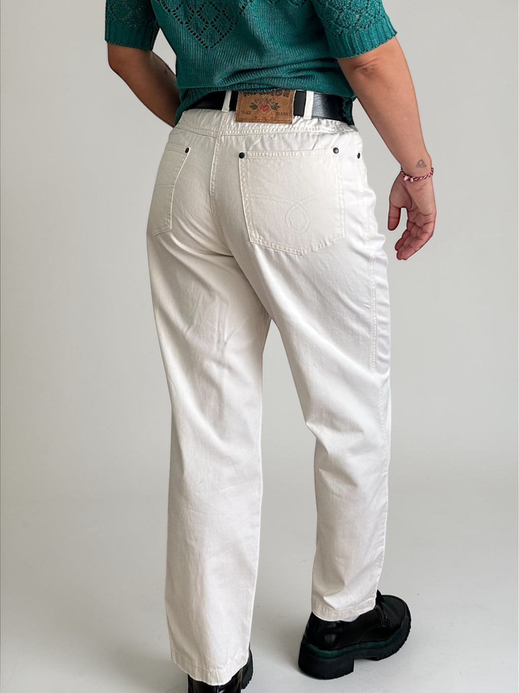 Vintage 90s High-Waisted Cream Mom Jeans